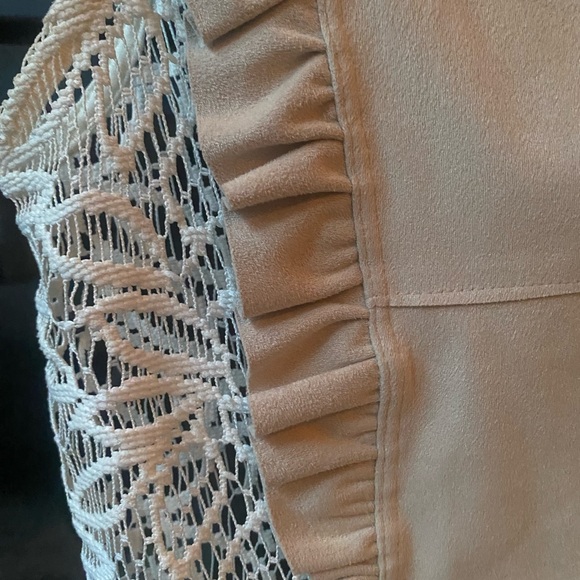 Suede Top with floral cut out sides - Picture 4 of 8